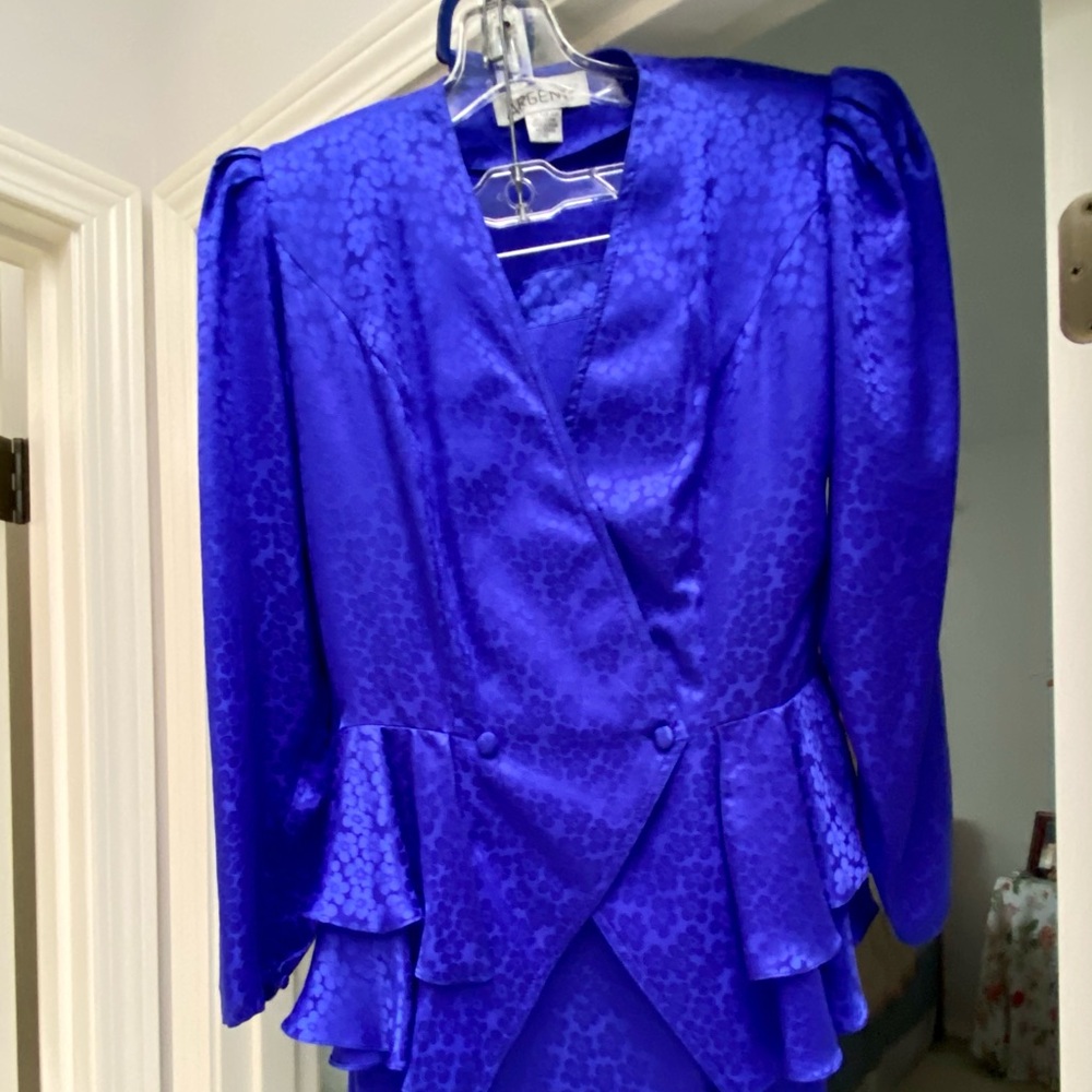 VTG 80s Perfect Blue Silk Floral Suit